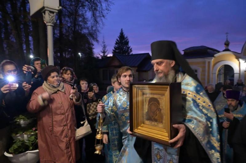 В Сергиевом Посаде встретили Казанскую икону Божией Матери